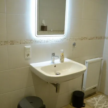 Bed & Breakfast Beyond